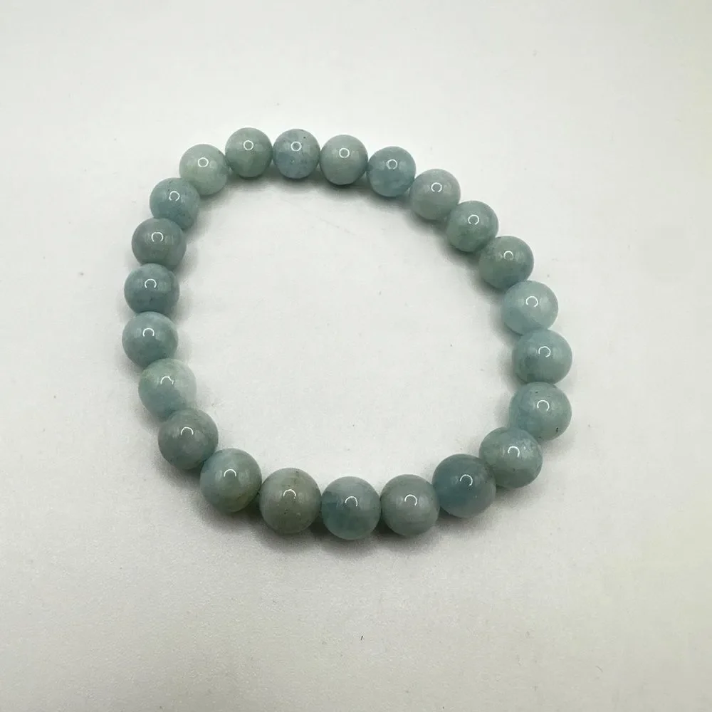 Stunning 8mm genuine Aquamarine beaded stretchy bracelet!‎